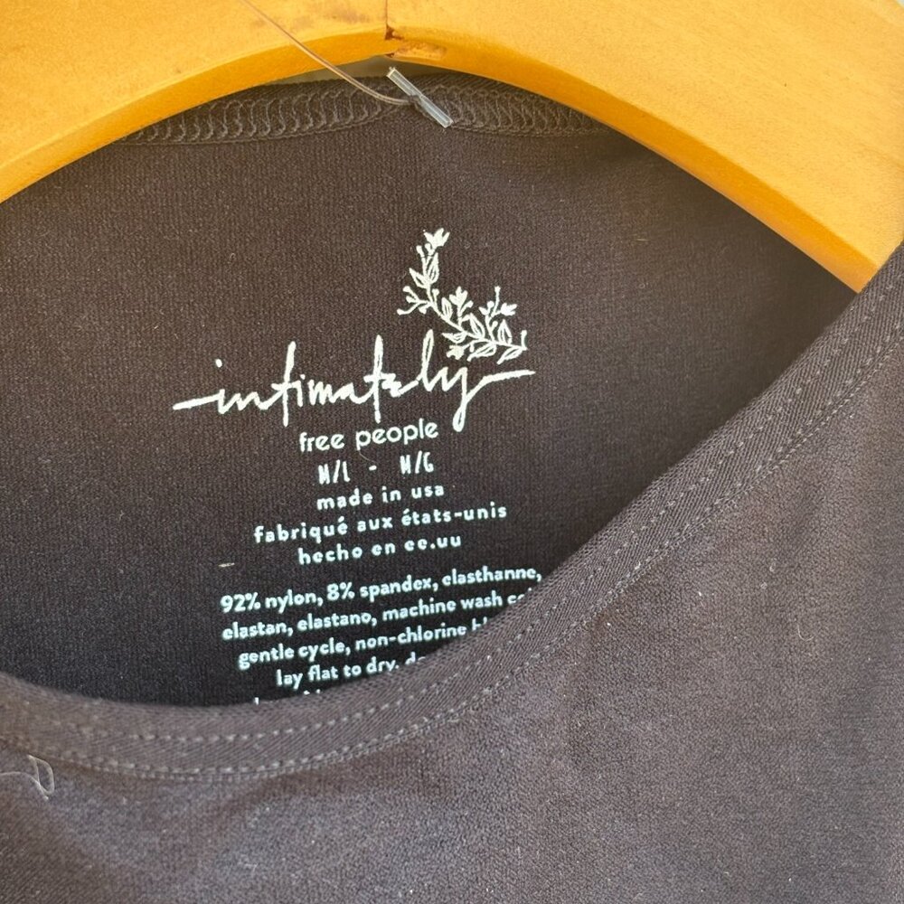 Intimately Free People Feels Right Bodysuit Women's M/L Black Scallop Snap NWT - Picture 6 of 11